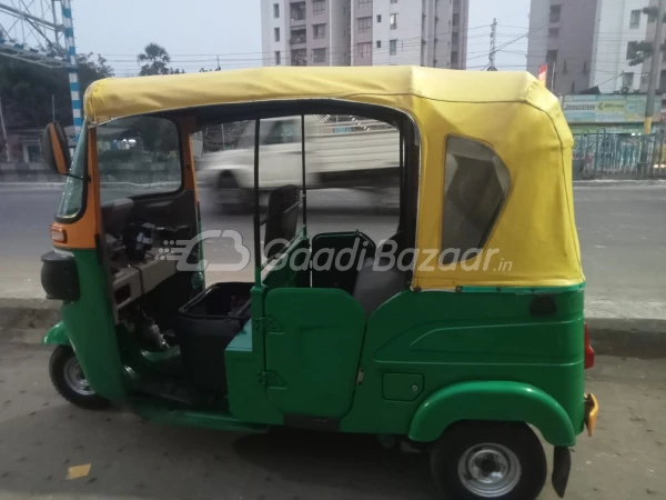 Bajaj RE Compact 4S