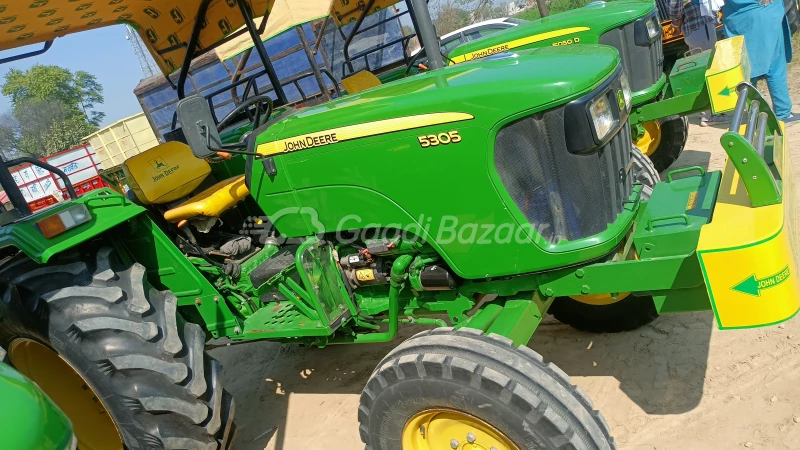 John Deere 5305