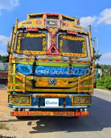 ASHOK LEYLAND AL 4825