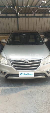 TOYOTA INNOVA