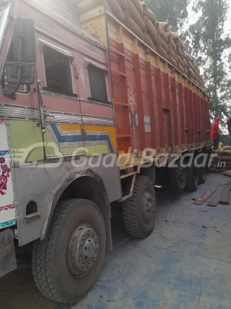 ASHOK LEYLAND U 3718