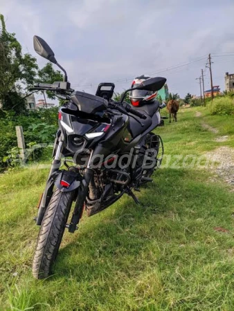 Bajaj Pulsar 125