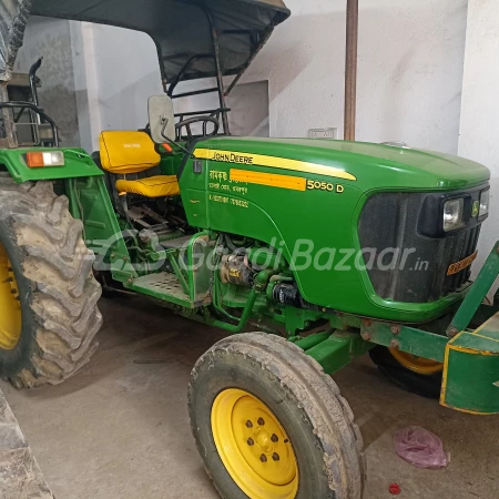 John Deere 5050 D