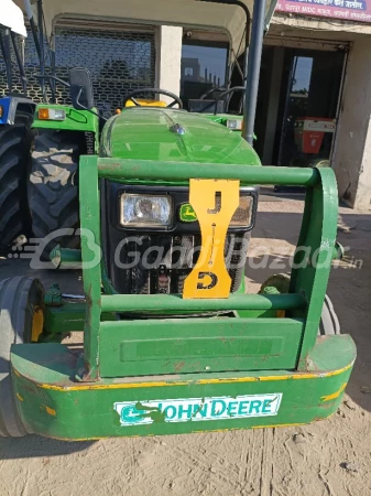 John Deere 5045 D