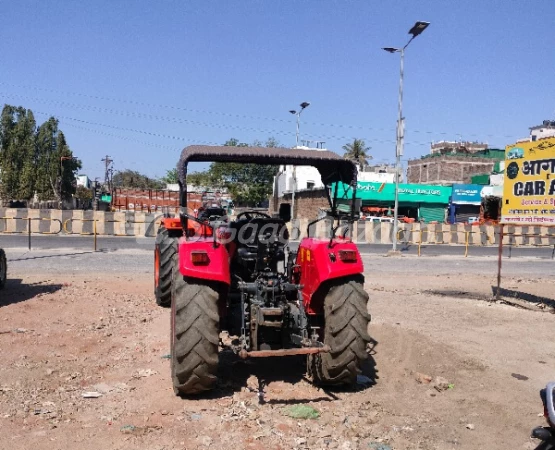 MAHINDRA Yuvo 575 Di SP