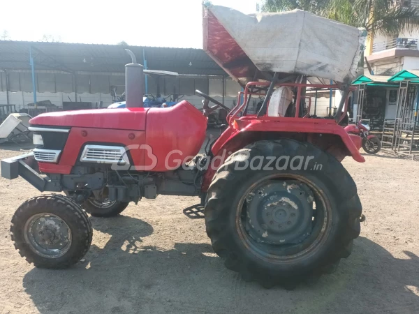 MAHINDRA 585 Di Sarpanch