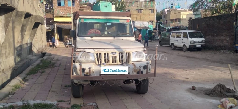 MAHINDRA Bolero Pik-Up