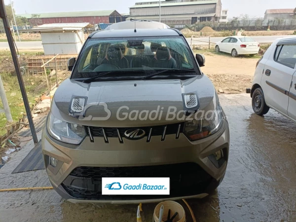 MAHINDRA KUV100 NXT