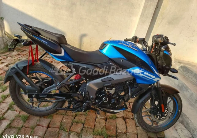 Bajaj Pulsar 125