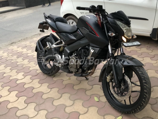 Bajaj Pulsar 200