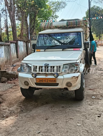 MAHINDRA Bolero Pik-Up