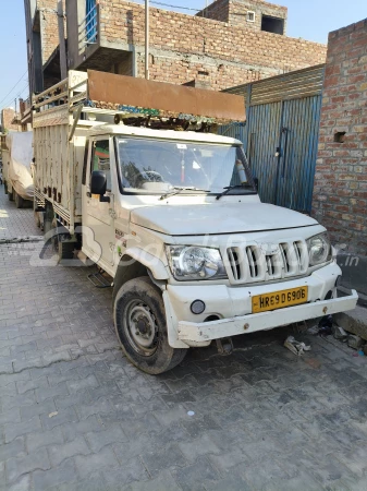 MAHINDRA Bolero Maxitruck Plus