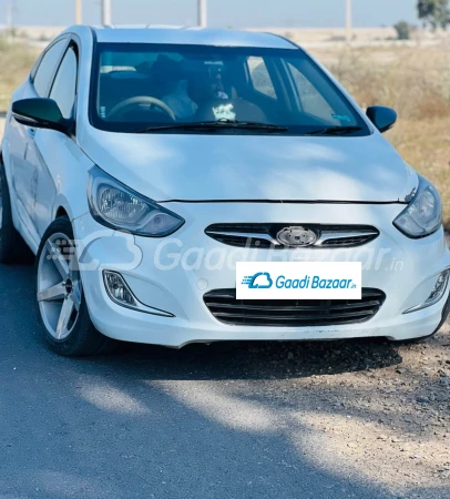 HYUNDAI VERNA