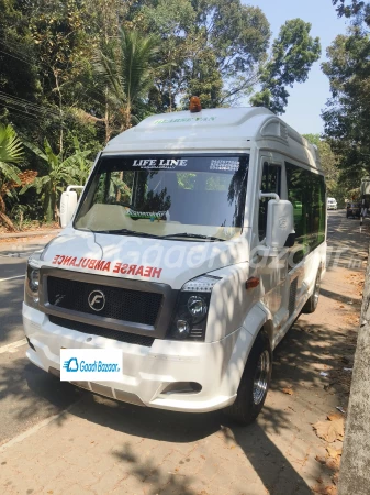 FORCE MOTORS TRAVELLER AMBULANCE