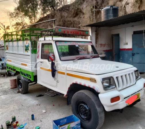 MAHINDRA Bolero Camper