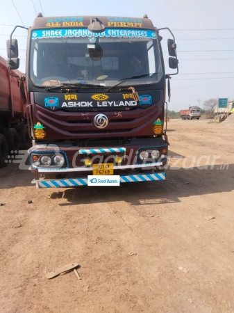 ASHOK LEYLAND AL 5525