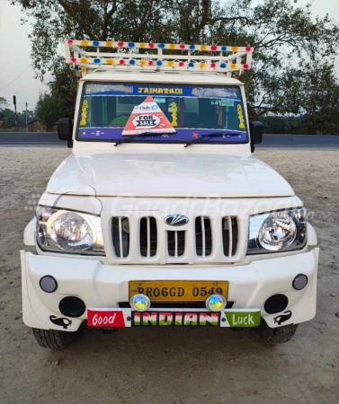 MAHINDRA Bolero Pik-Up