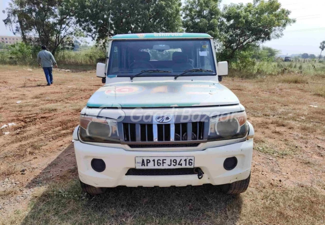 MAHINDRA Bolero Power+