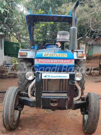 Escorts Powertrac 439 Plus