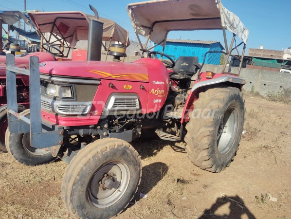 MAHINDRA Arjun Ultra 1 605 Di