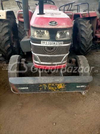 MAHINDRA Yuvo 475 Di