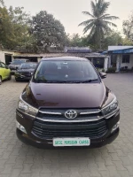 TOYOTA INNOVA CRYSTA