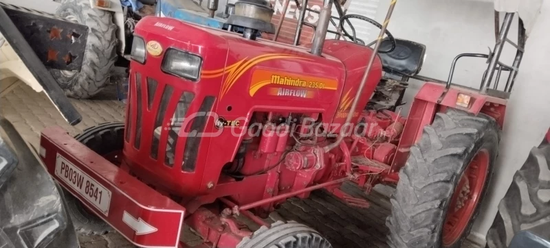 MAHINDRA 295 Di Turbo