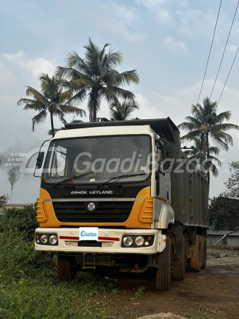 ASHOK LEYLAND CAPTAIN 3123