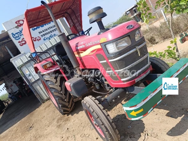 MAHINDRA Yuvo 575 Di 4wd