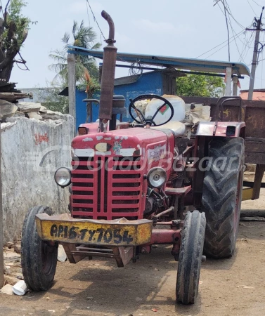 MAHINDRA Yuvo 275 Di