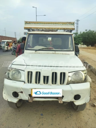 MAHINDRA Bolero Pik-Up