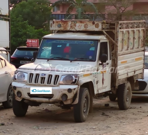 MAHINDRA Bolero Pik-Up