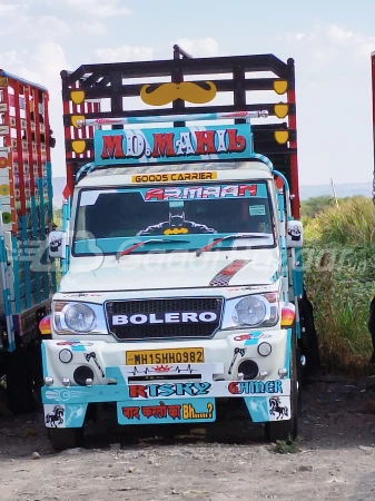 MAHINDRA Bolero Pik-Up