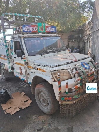 MAHINDRA BOLERO