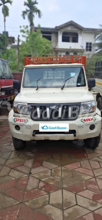 MAHINDRA Bolero Pik-Up