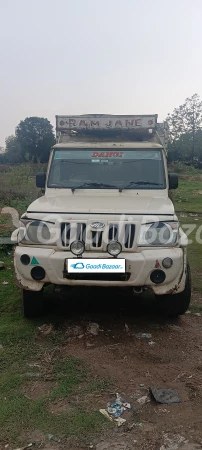 MAHINDRA Bolero Pik-Up