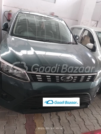 MAHINDRA XUV300