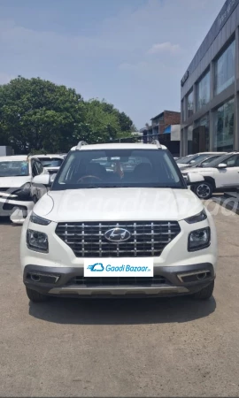HYUNDAI VENUE