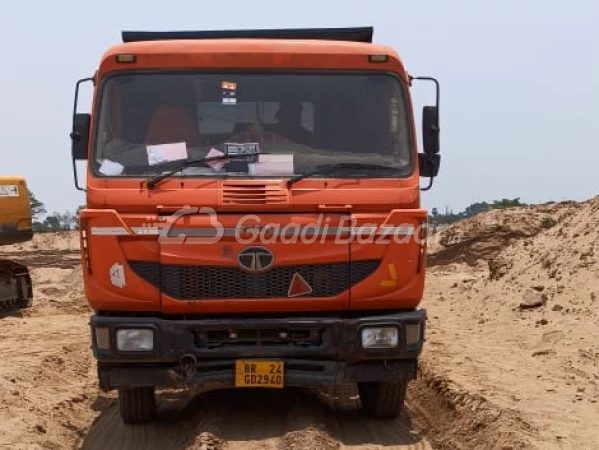 TATA MOTORS Signa 4923.S BS-IV