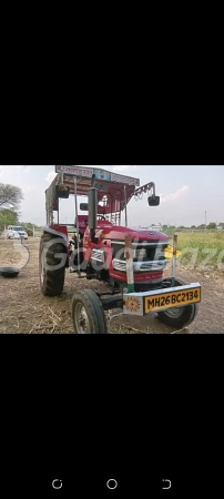 MAHINDRA Arjun 555 Di