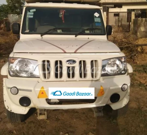 MAHINDRA Bolero Maxitruck Plus