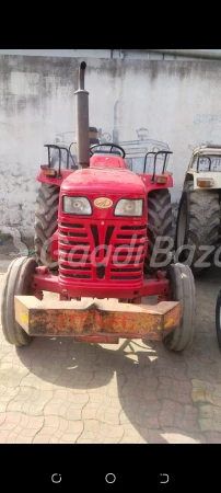 MAHINDRA 585 Di Sarpanch