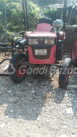 MAHINDRA Yuvraj 215 Nxt