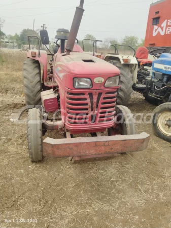 MAHINDRA 585 Di