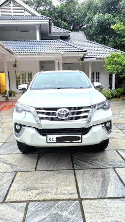 TOYOTA FORTUNER