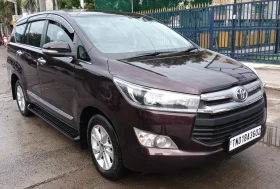 TOYOTA INNOVA CRYSTA