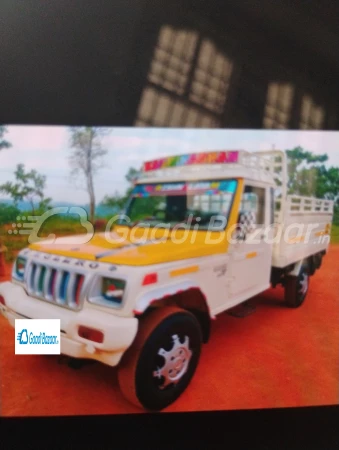 MAHINDRA Bolero Pik-Up