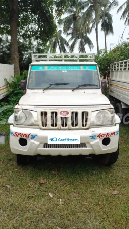 MAHINDRA Bolero Pik-Up