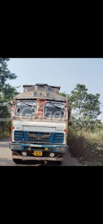 ASHOK LEYLAND U 4923
