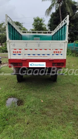 MAHINDRA Bolero Pik-Up